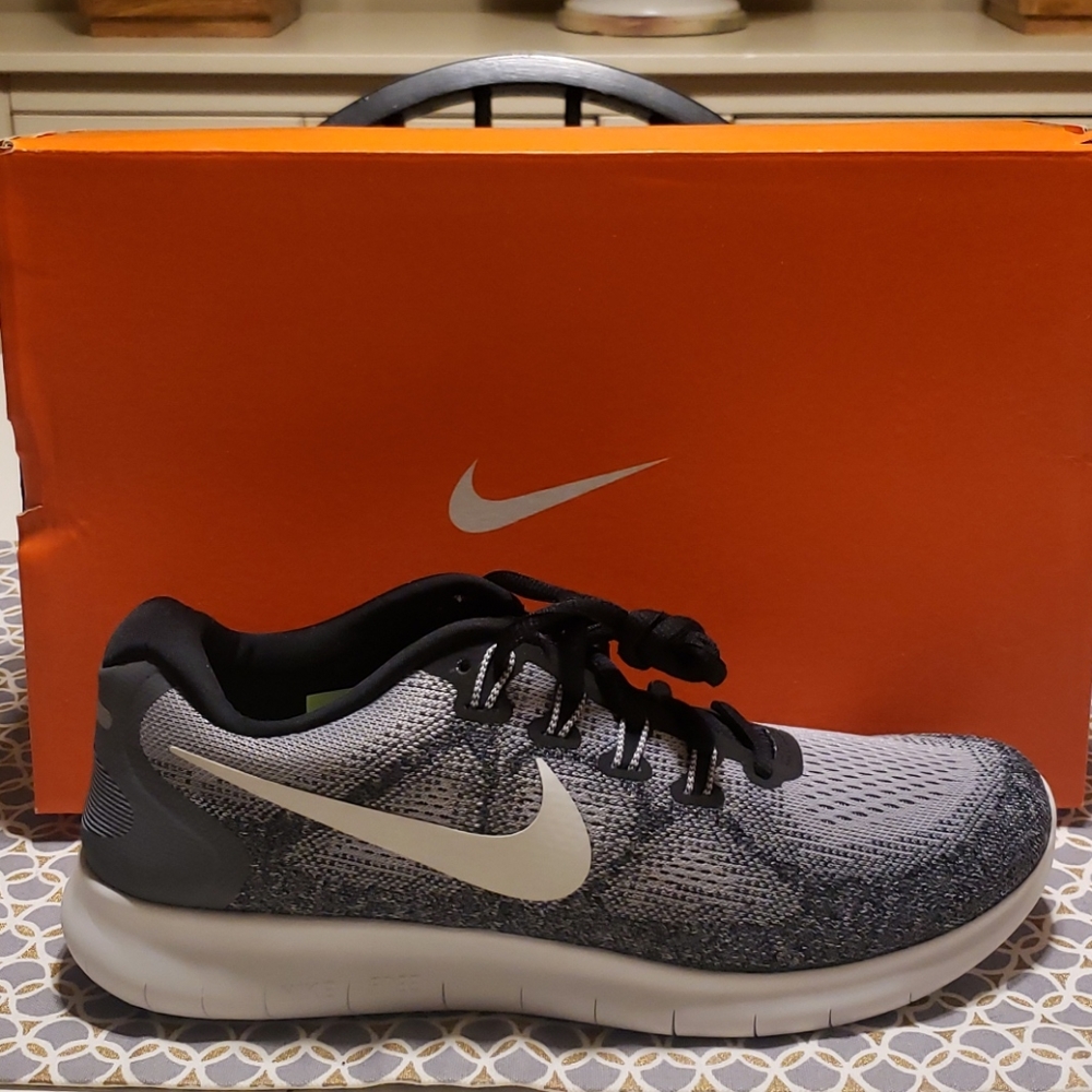 Women's Nike Free RN 2017